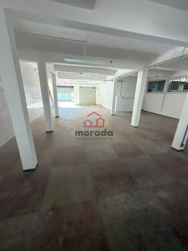 Loja para alugar com 2 banheiros na Piedade