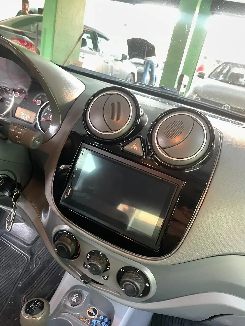 New Car Som e Acessórios