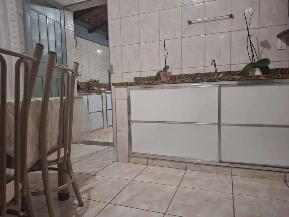 Casa à venda no Lourdes – 2 quartos, 2 vagas