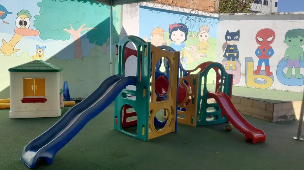 Creche Pequeno Polegar