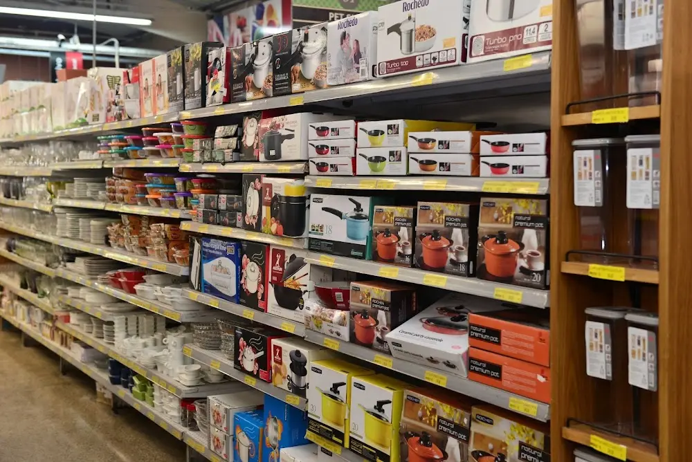 Rena Santanense — Supermercado