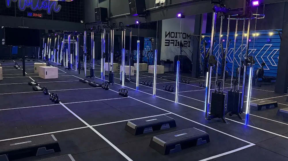 Motion Bootcamp — Academia no bairro Graças