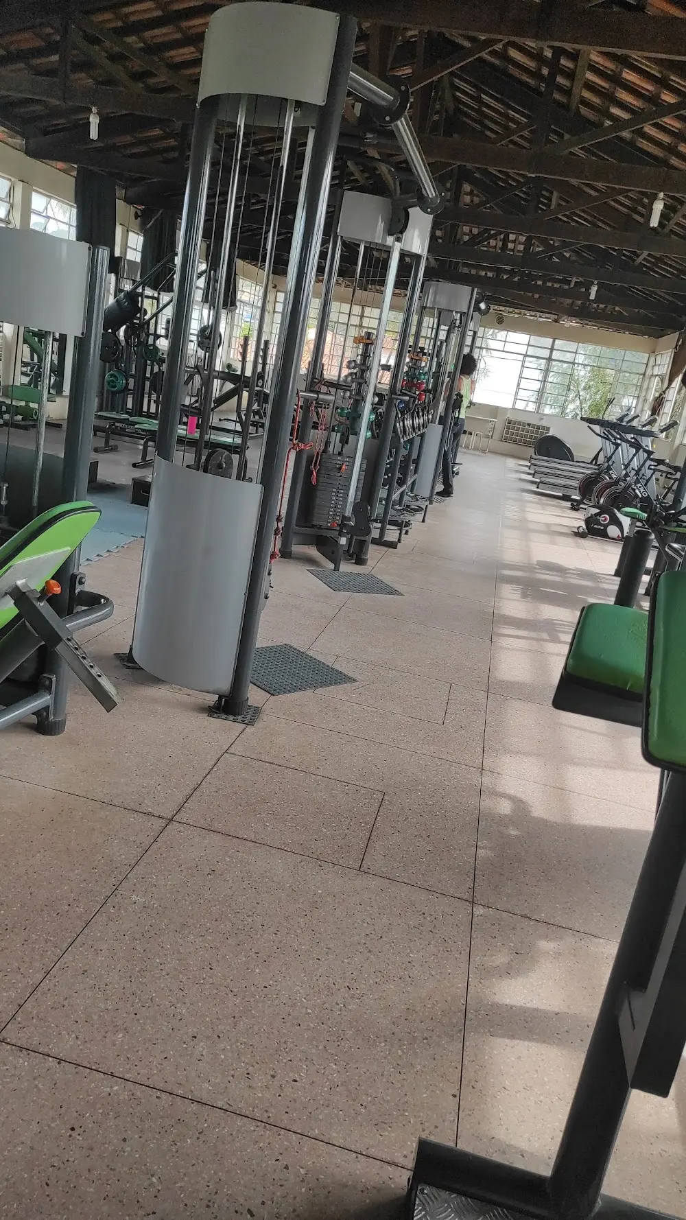 Acadamia Grau-Fit / Masculino E Feminino – Academia