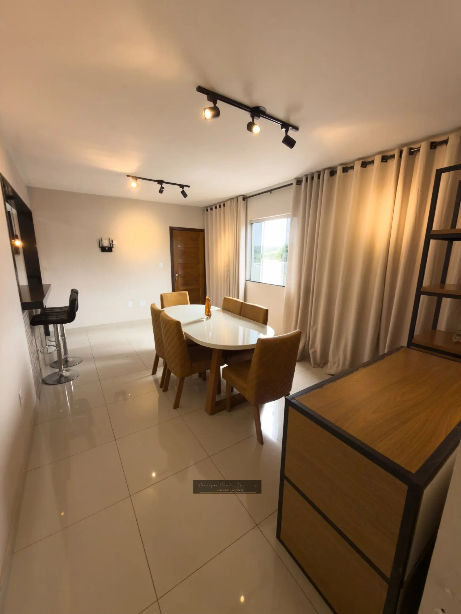 Apartamento 3 quartos com área externa no Santanense