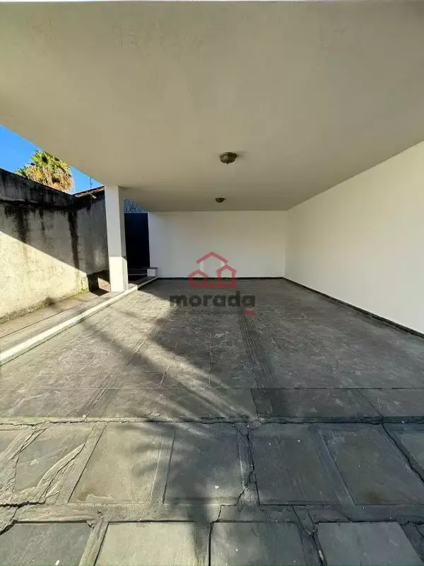 Casa 3 quartos (1 suíte) para alugar no Cerqueira Lima