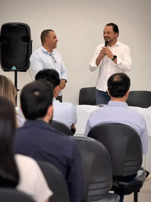 Prefeitura de Itaúna reconhece empresas parceiras do 2º Feirão de Empregos