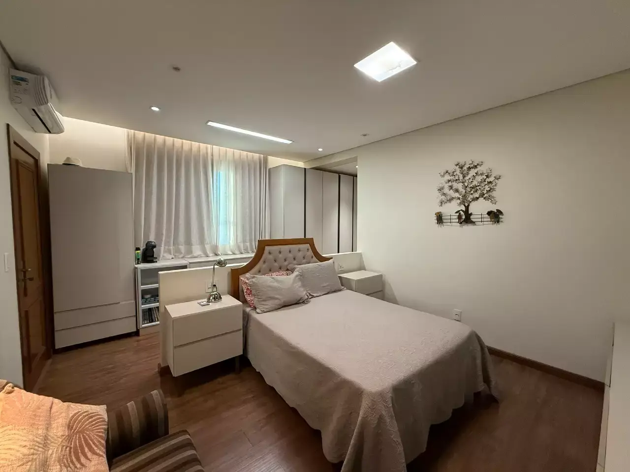 Casa de alto padrão à venda no Belvedere, 265 m²