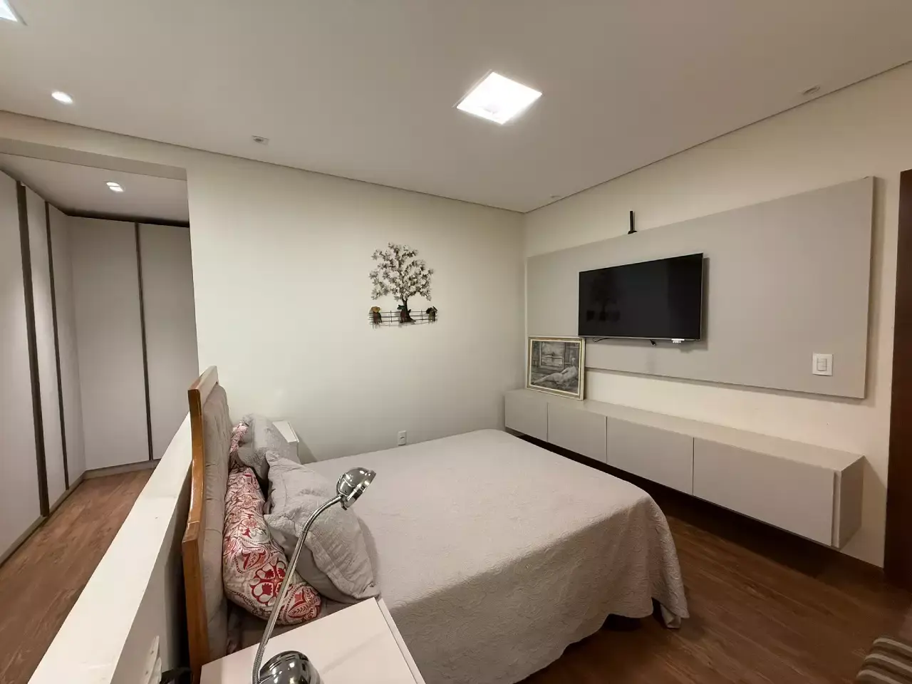 Casa de alto padrão à venda no Belvedere, 265 m²