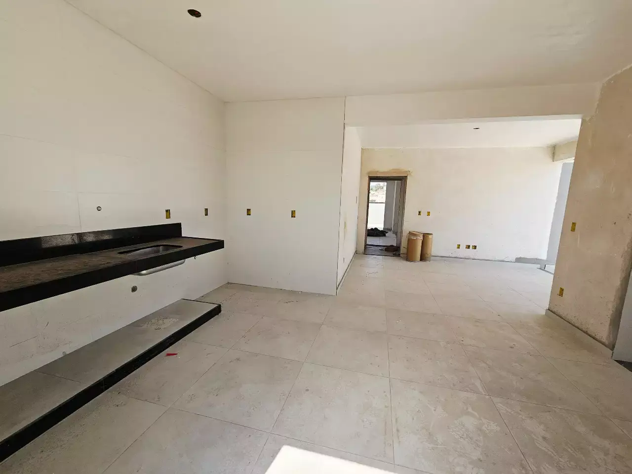 APTO COBERTURA à venda, 3 quartos, 1 suíte, 2 vagas, LOURDES