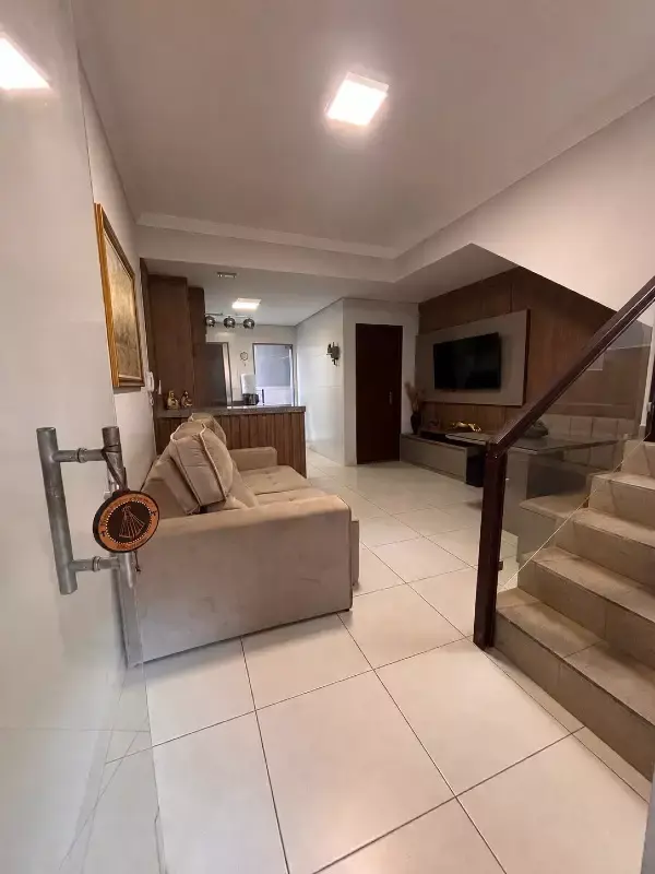 Excelente Casa com Ótima Localização — 2 quartos para alugar