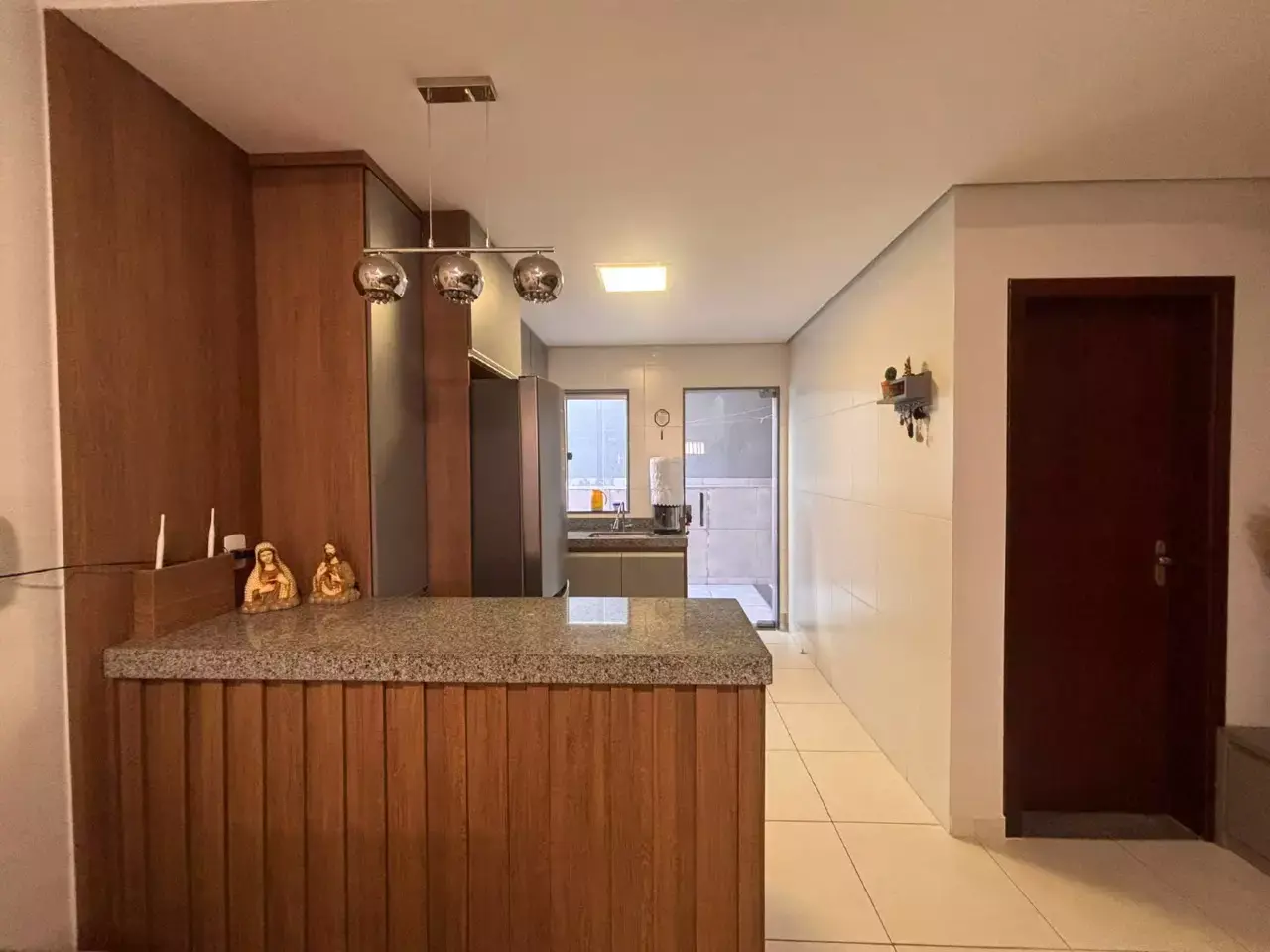 Excelente Casa com Ótima Localização — 2 quartos para alugar