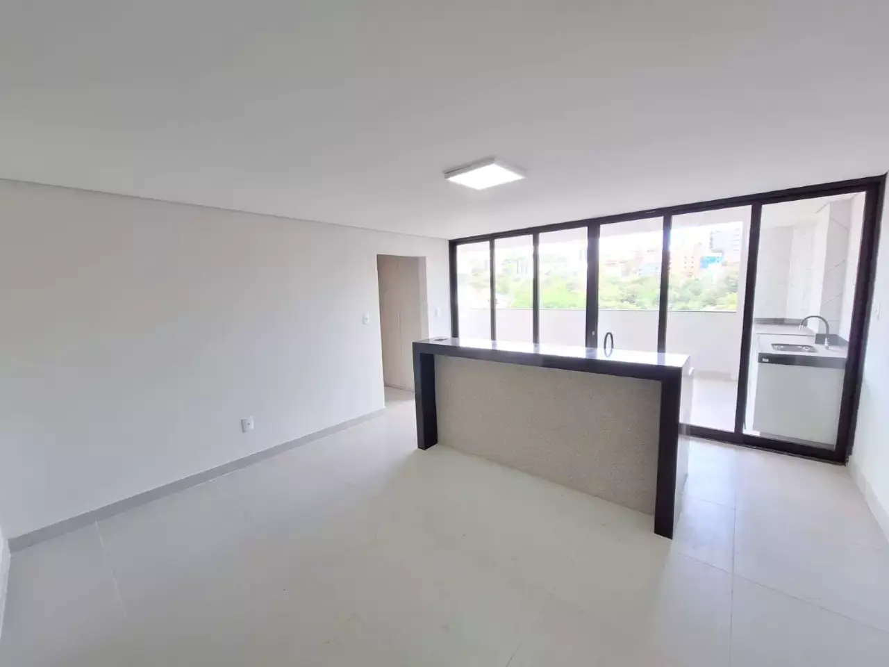 Apartamento para alugar, 3 quartos, 1 suíte, 2 vagas — Cerqueira Lima
