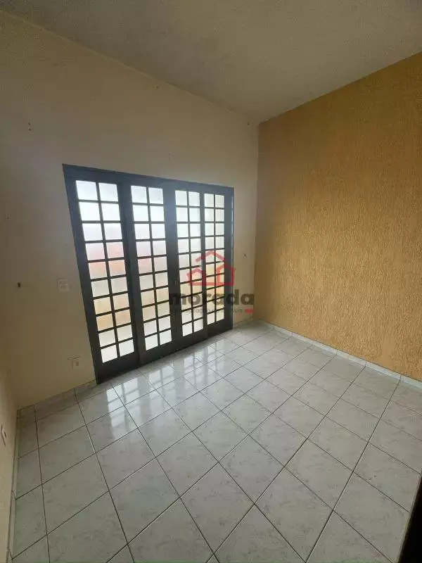 Casa para alugar em Morada Nova, 3 quartos, 1 suíte