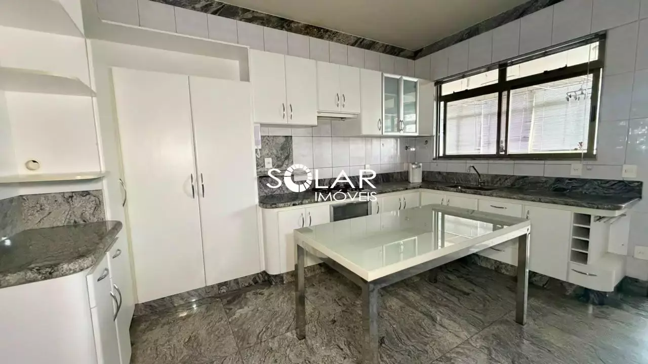 Apartamento amplo e sofisticado à venda — 3 quartos, 149 m² no Graças