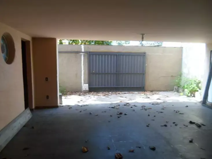 Casa para aluguel no bairro Cerqueira Lima — 3 quartos