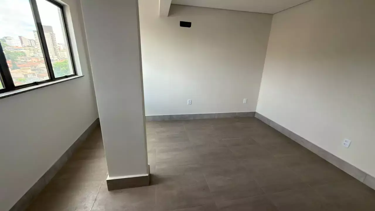 SALA COM ÓTIMA LOCALIZAÇÃO CENTRAL — para alugar no Centro