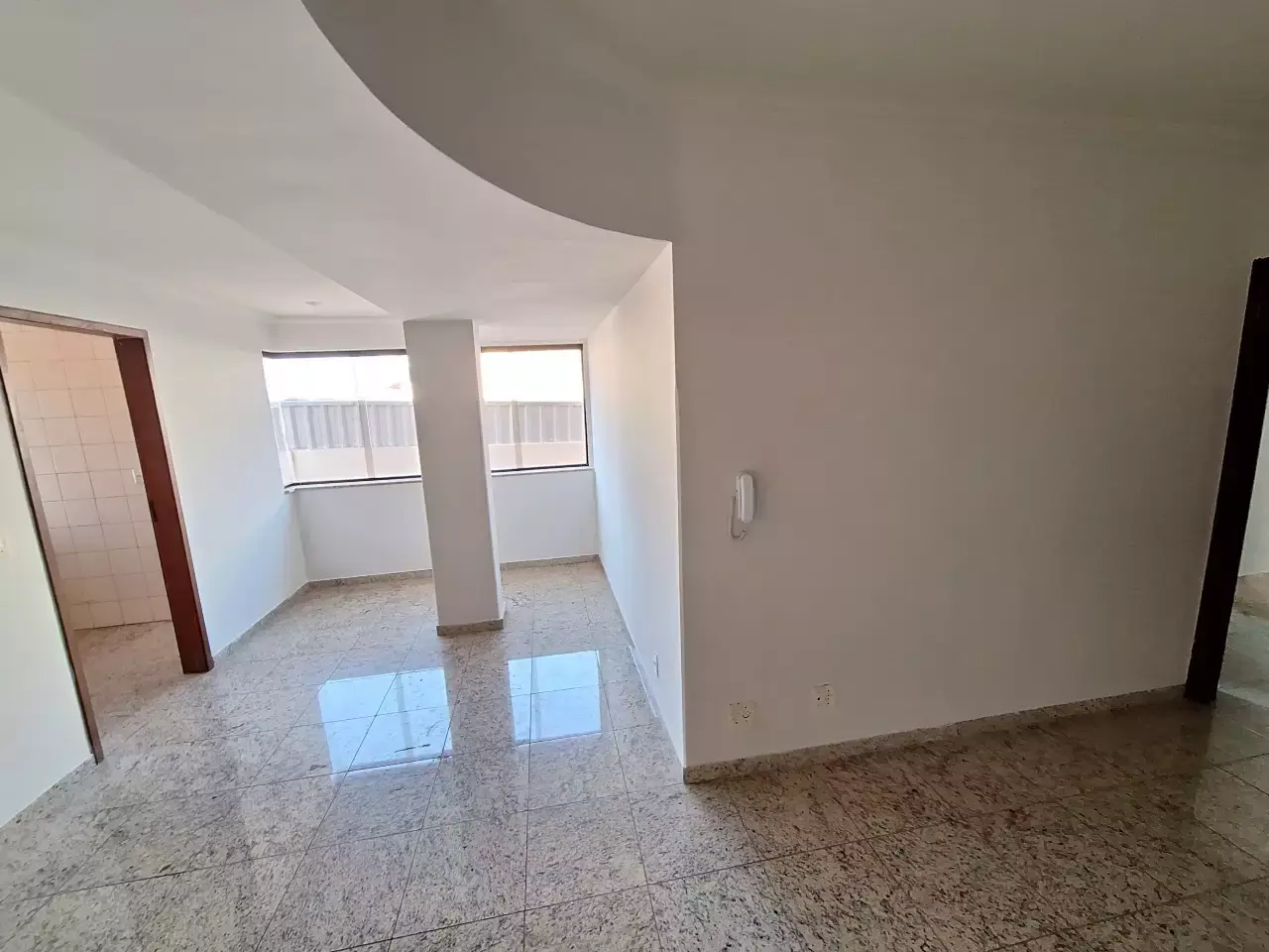 Apartamento com Ótima Localização – 3 quartos no Centro