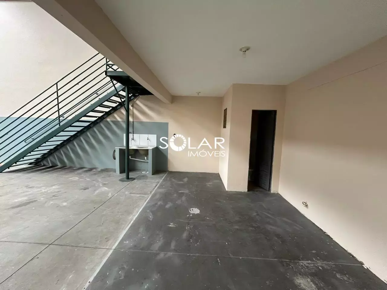 Galpão para aluguel no bairro Universitário – 300 m²