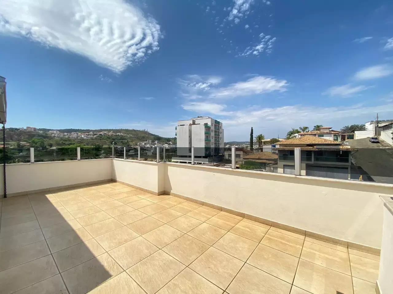 Apartamento de Cobertura para alugar no Centro, 3 quartos