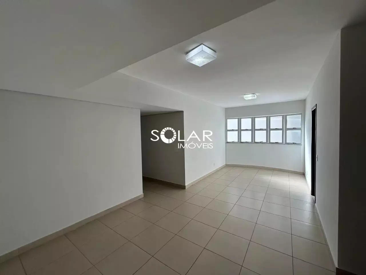Apartamento 3 quartos, 173 m² para alugar no Centro