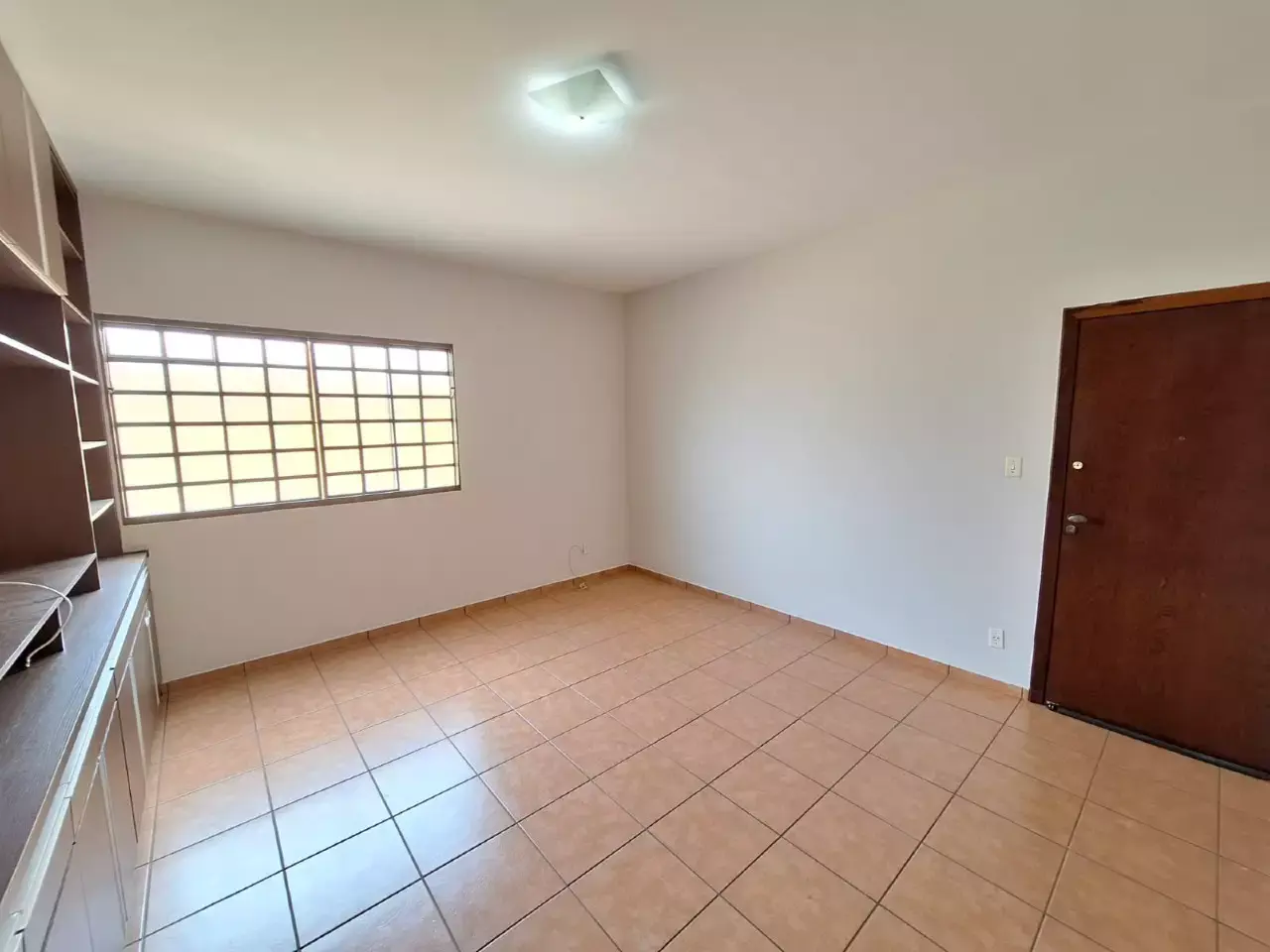 Apartamento com ótima localização para alugar no Belvedere