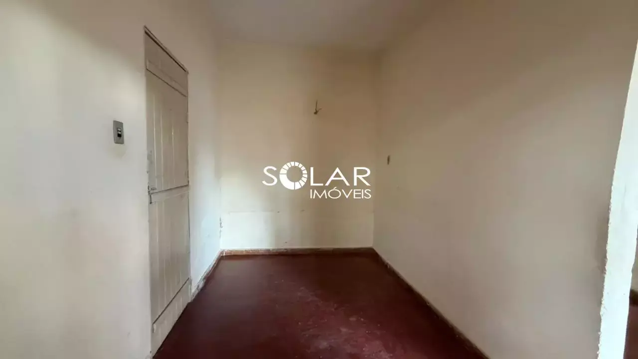 Barracão para Locação — 1 quarto, 80 m², Irmãos Auler