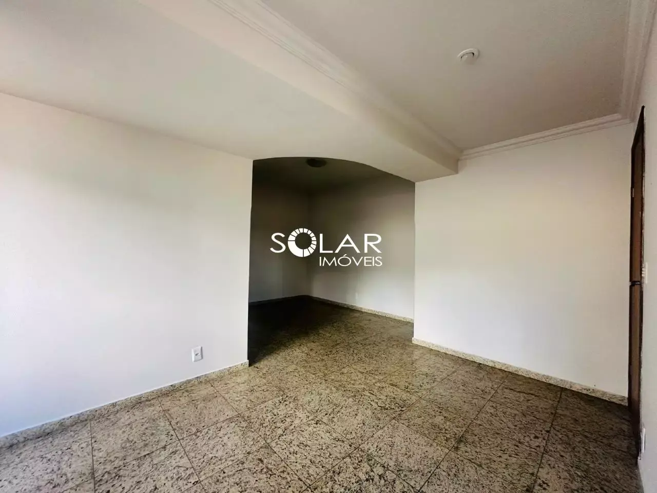 Apartamento para locação colado no Colegio Santana! — 3 quartos no Centro