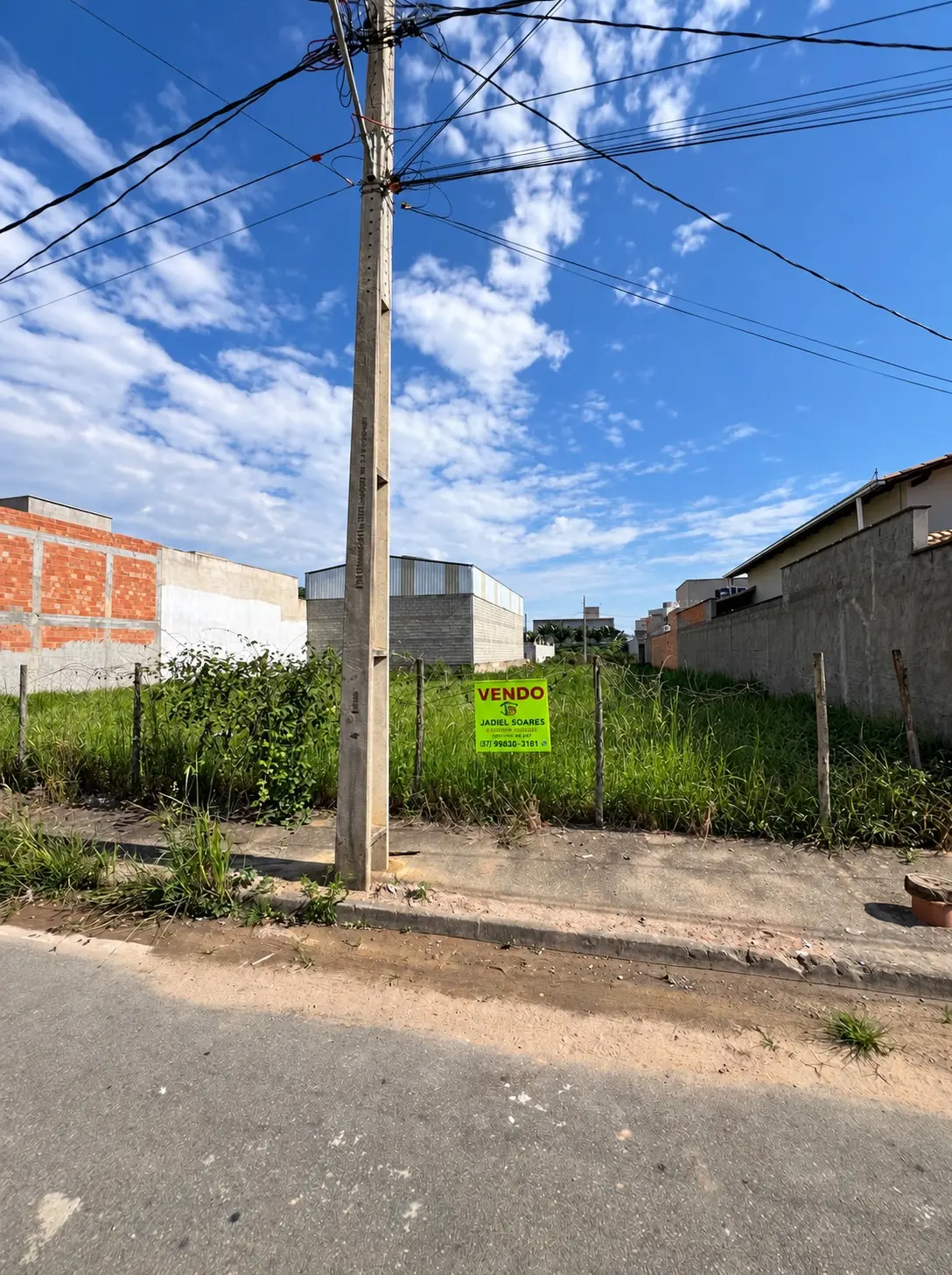 Lote 300 m² à venda no Bairro Sion
