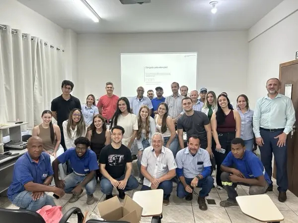 Alunos de Medicina da UIT dão palestra no SAAE