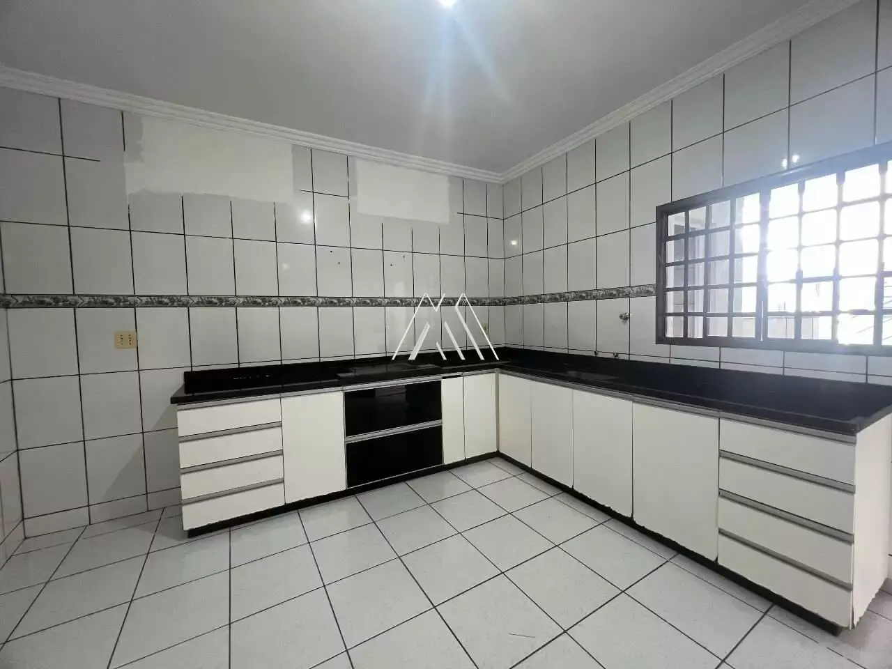 Vendo casa com um ponto comercial no Pio XII com ótima localização!