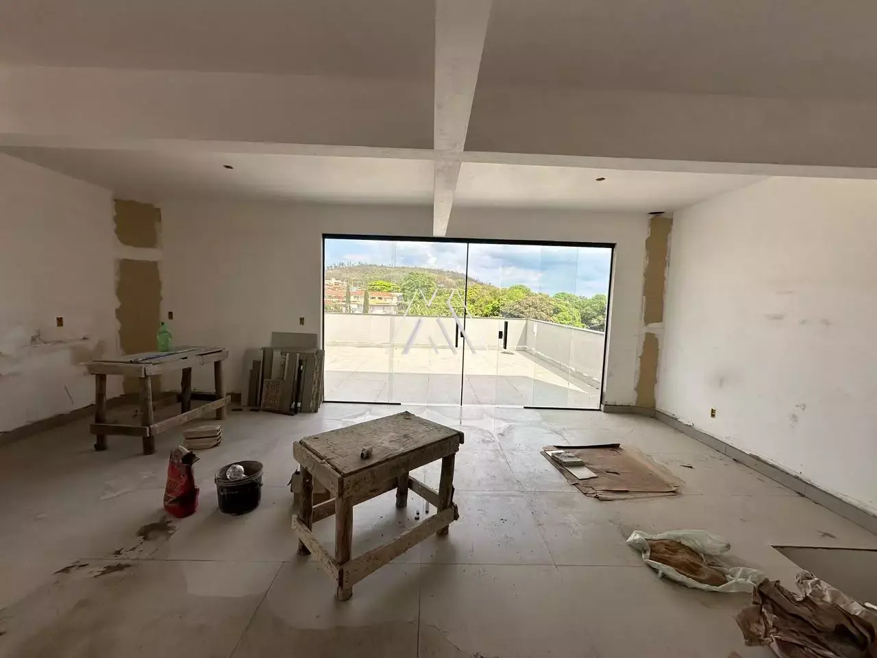 Apartamento com cobertura duplex à venda no Graças