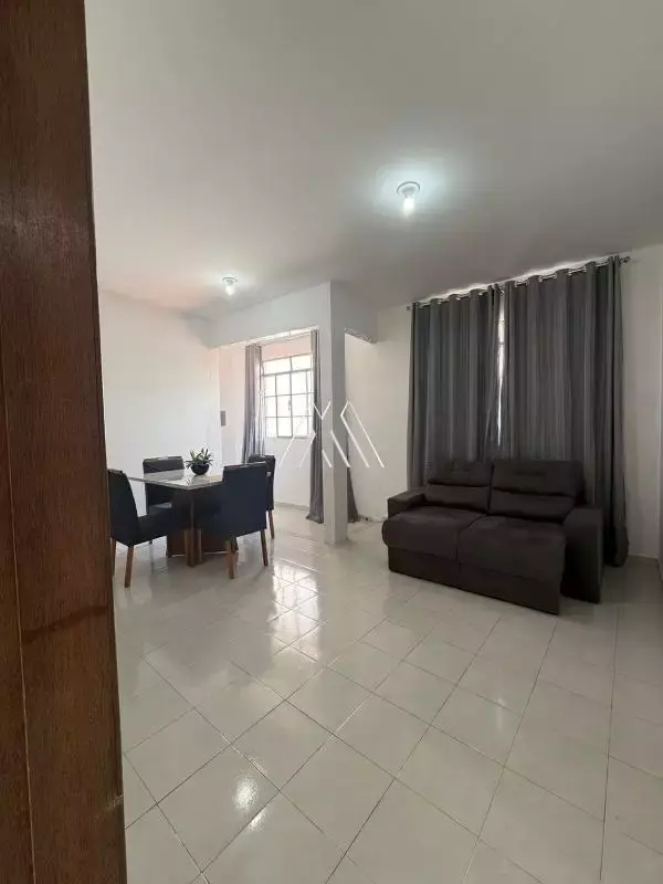 Apartamento residencial à venda no Bairro Lourdes, em Itaúna