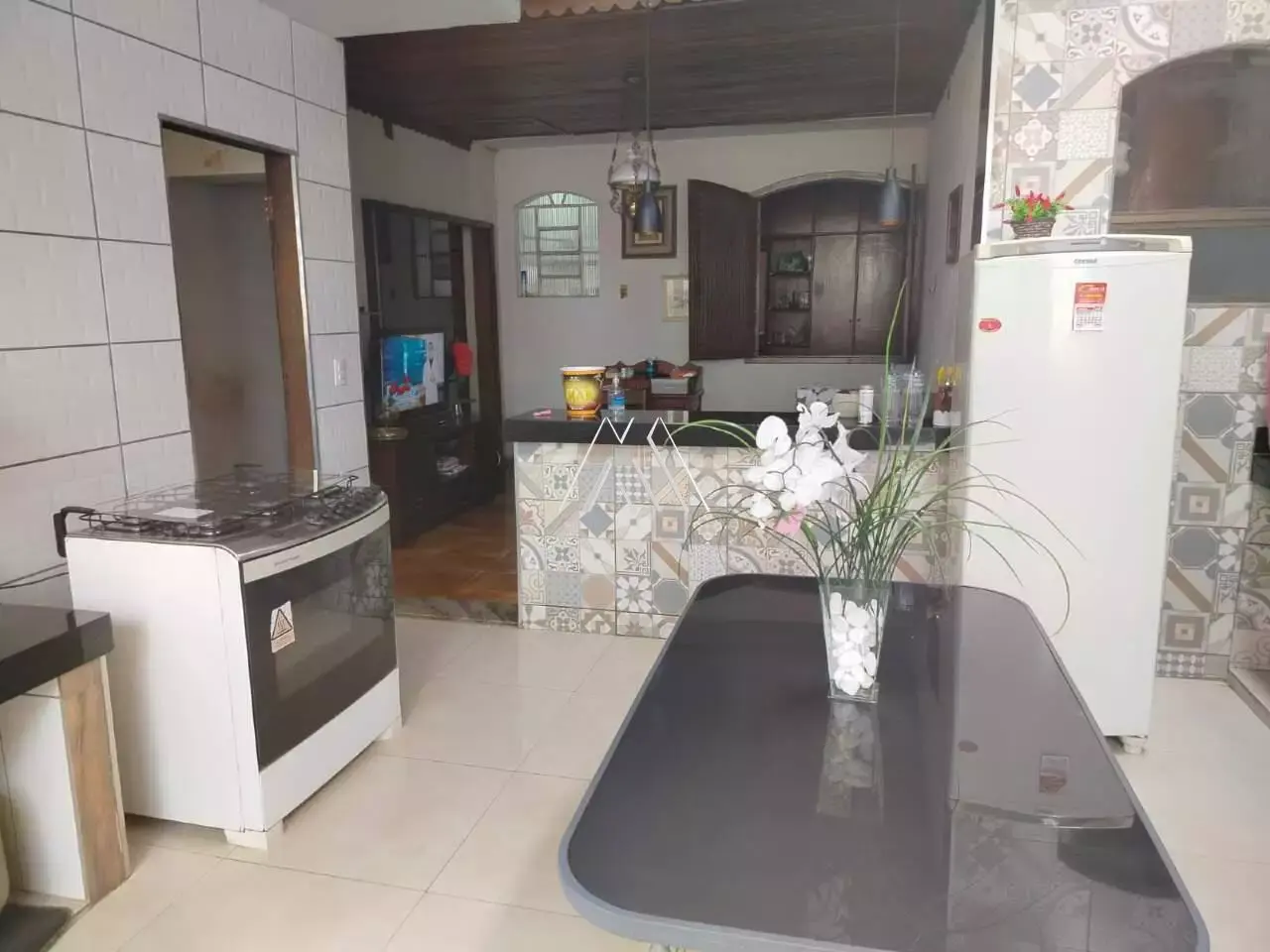 Vendo casa em Itaúna em excelente localização! — Casa 3 quartos no Centro