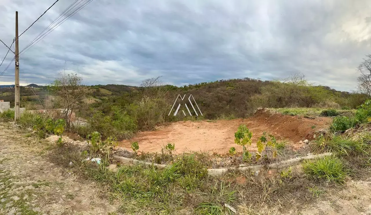 LOTE À VENDA – BAIRRO SÃO BENTO | ITAÚNA