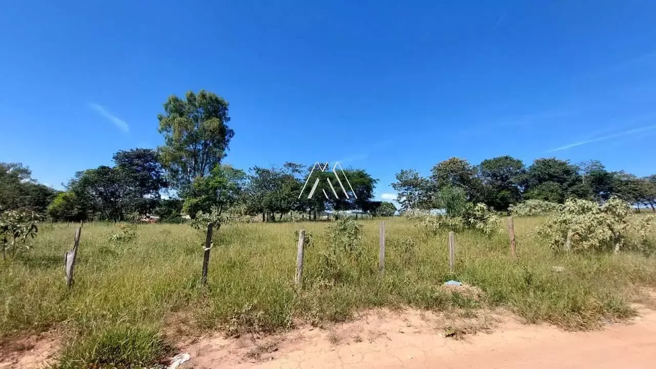 Vendo terreno em Itaúna com ótima localização! — 300 m² no Brejo Alegre