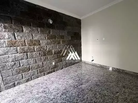 Vende-se casa de 4 quartos, Centro