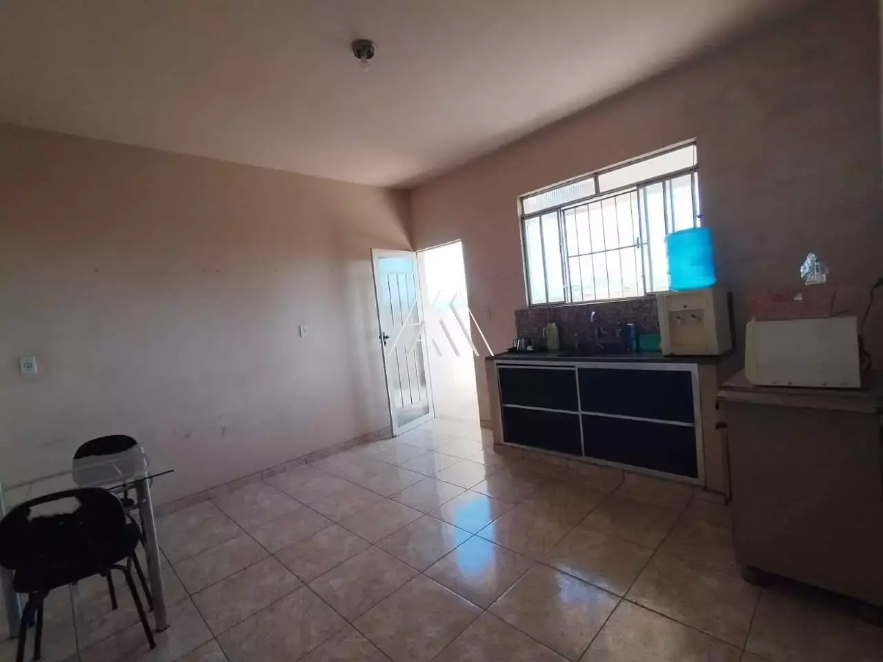 Vendo casa em Itaúna em excelente localização! — 3 quartos no Padre Eustáquio