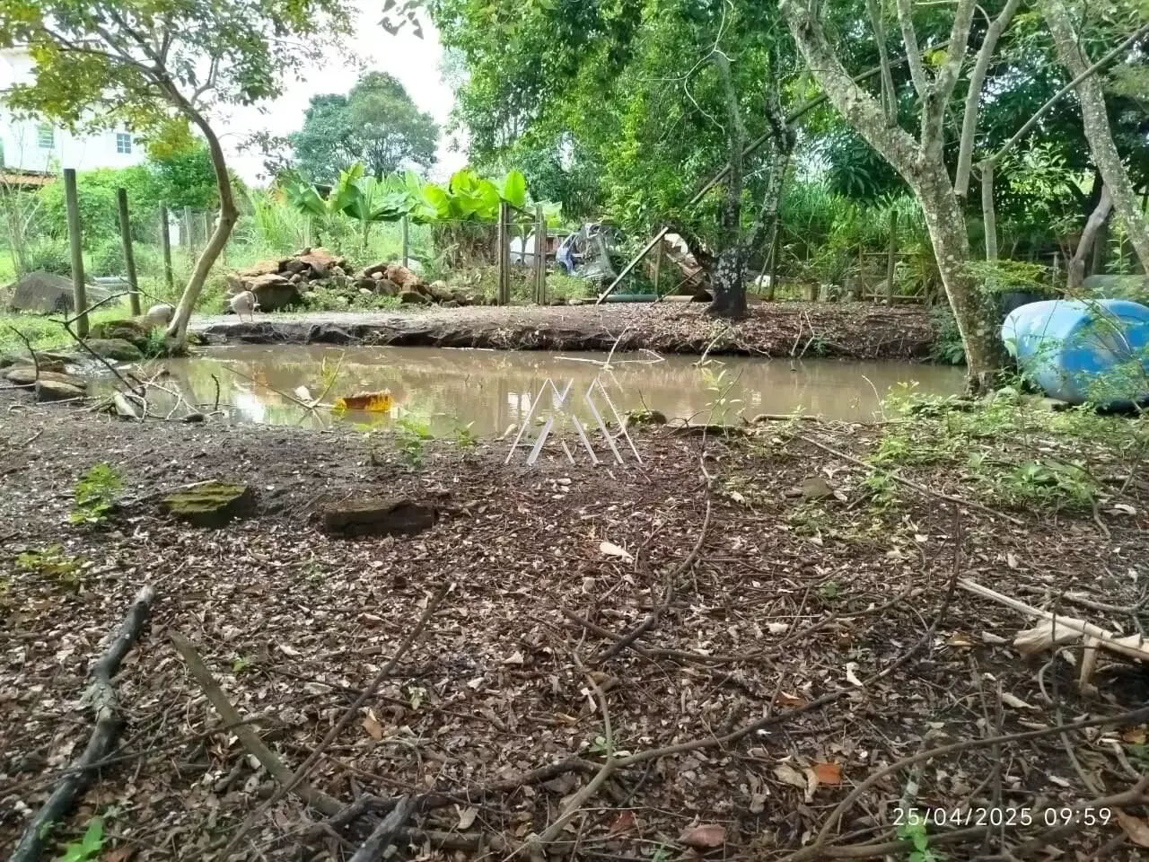 Vendo chácara em Condomínio Fechado com Segurança e Tranquilidade de 3000m² excelente localização.