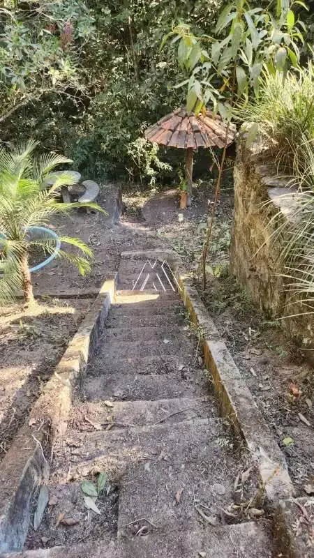 Vendo chácara em Itaúna em excelente localização! — 3.000 m² no Fundão