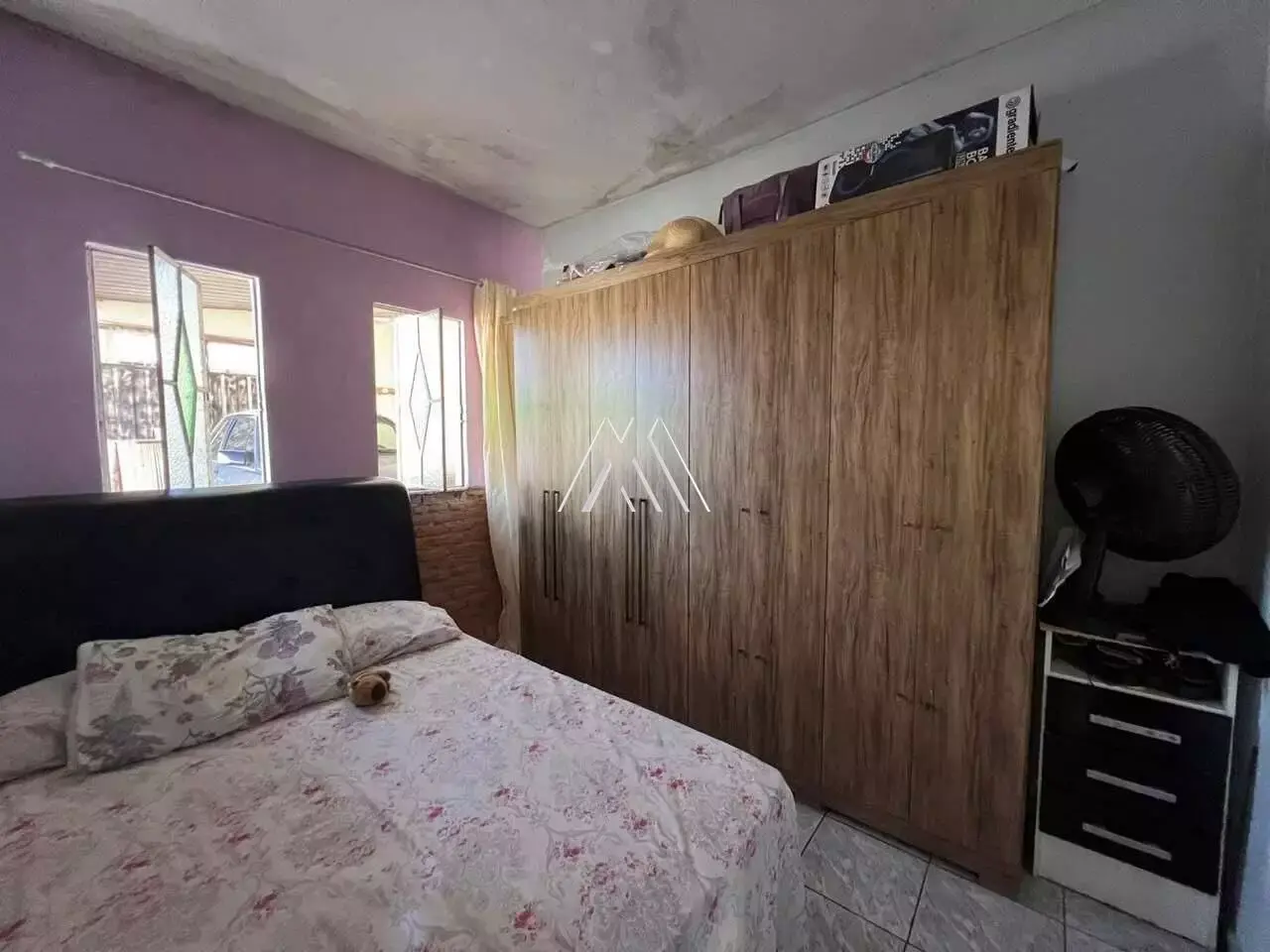 Vendo casa com 02 quartos no Aeroporto