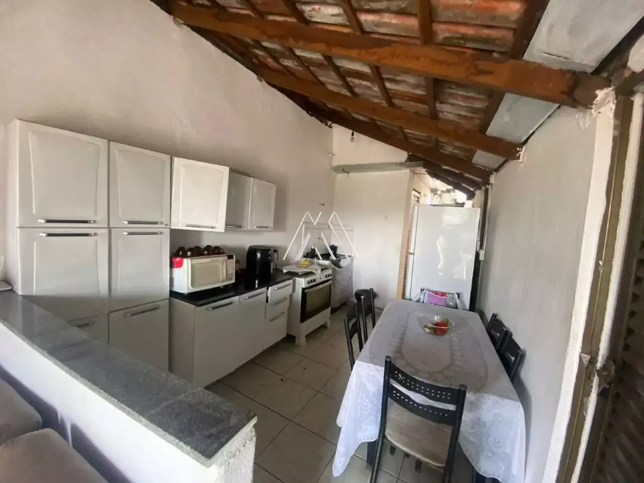 Vendo casa em Itaúna em excelente localização! — 3 quartos no Graças