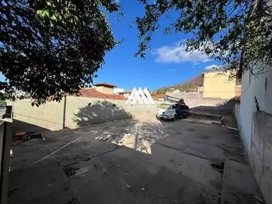 Vendo lote com 300 m² no Residencial Morro do Sol