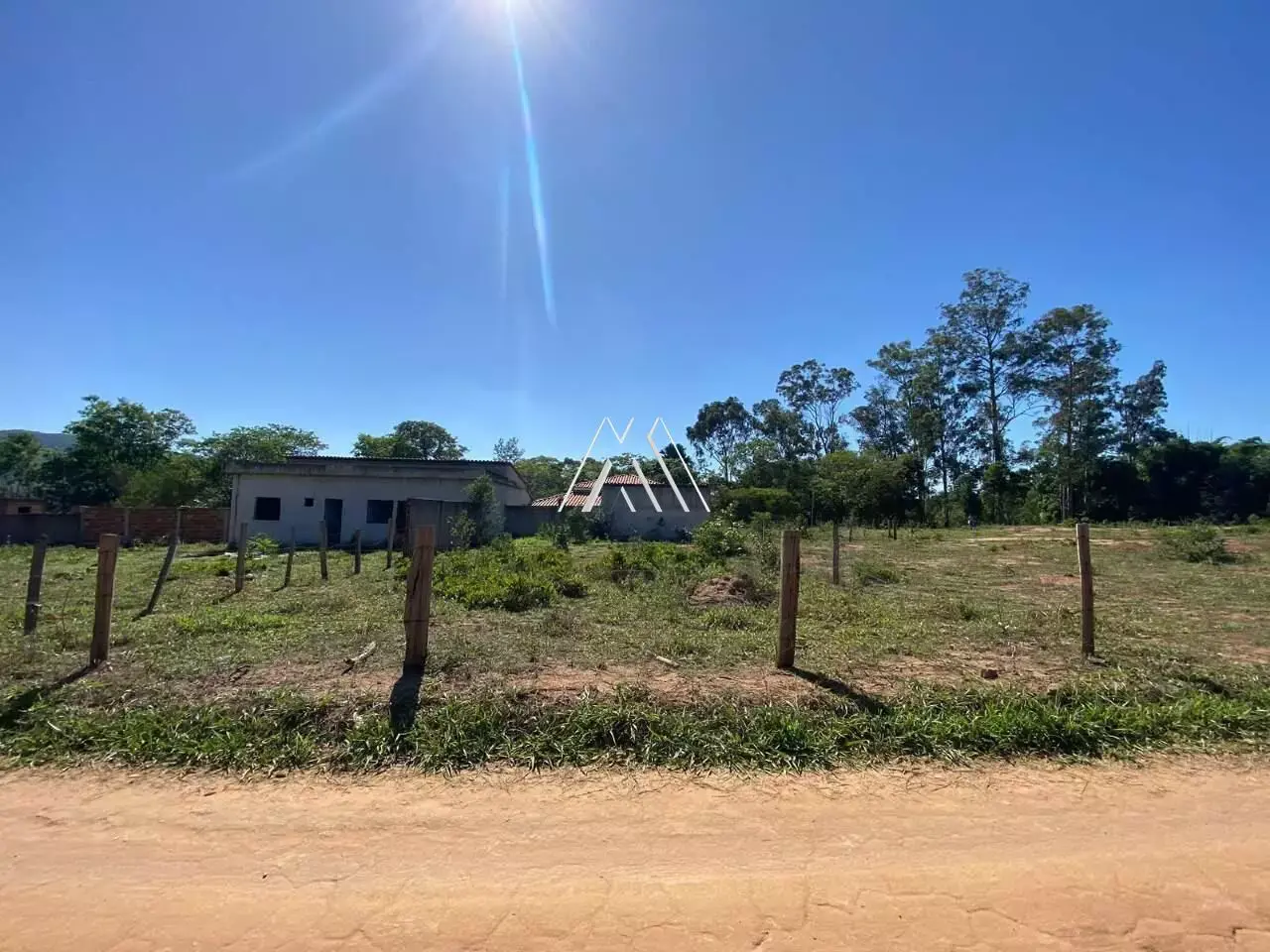 Vendo terreno comercial em Itaúna com ótima localização! — 300 m² no Brejo Alegre