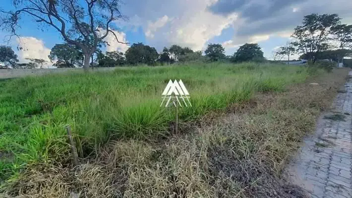 Vendo lote com 500 m² Itaúna