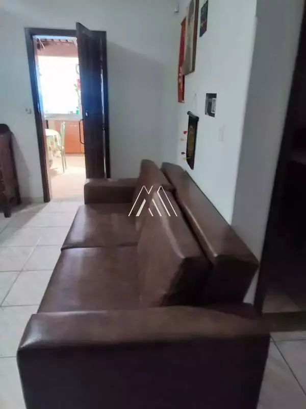 Vendo sítio em Itaúna em excelente localização!