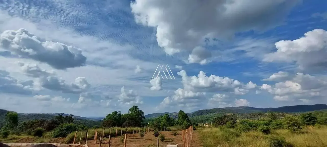 Vendo chácara em Itaúna com ótima localização! — 840 m² no Angicos