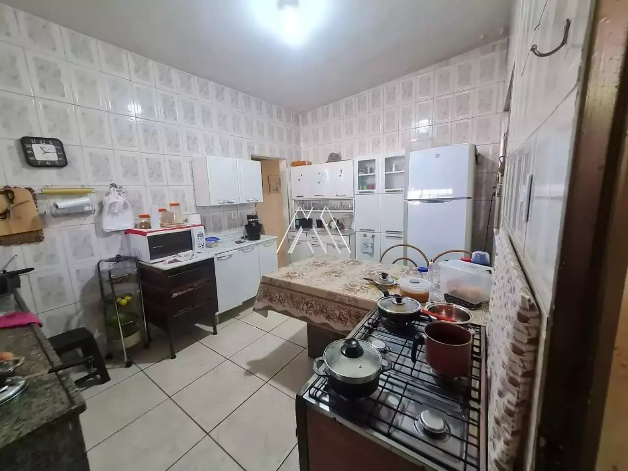 Vendo casa em Itaúna em excelente localização!