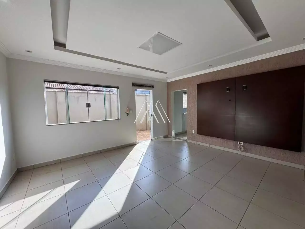 Vendo casa com 03 quartos e 01 suíte no Morro do Engenho
