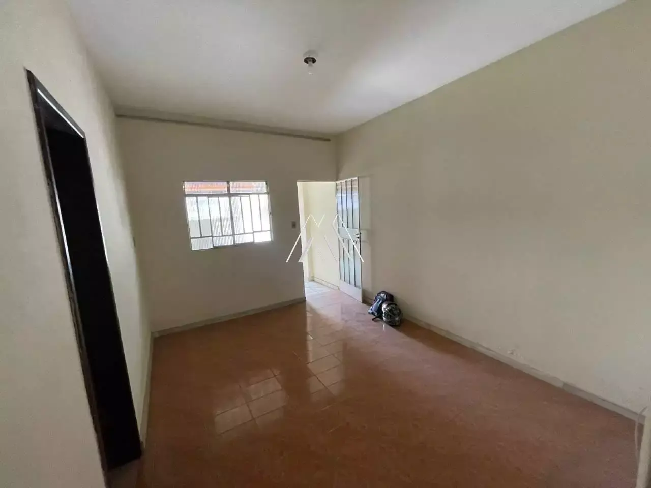Vendo casa com 03 quartos no Tropical
