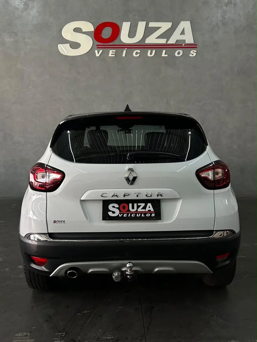Renault Captur Bose 1.6 Automática 2021 — 54 mil km